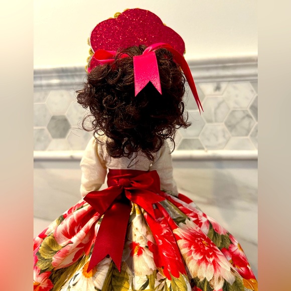 Tea Pot Cover  Doll - Picture 10 of 16